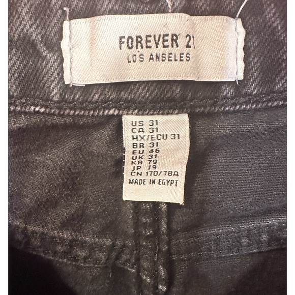 Forever 21 Women's Black Denim ShortsSize 31 - Picture 3 of 3